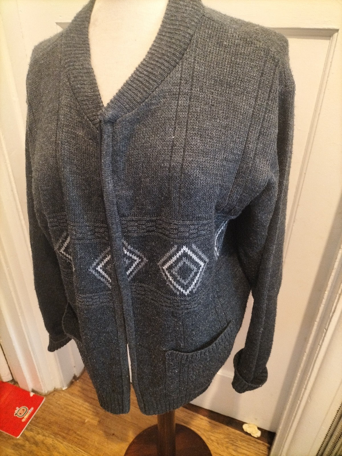 Mens Guv'Nors Size Large Grey Zip Through Cardigan
