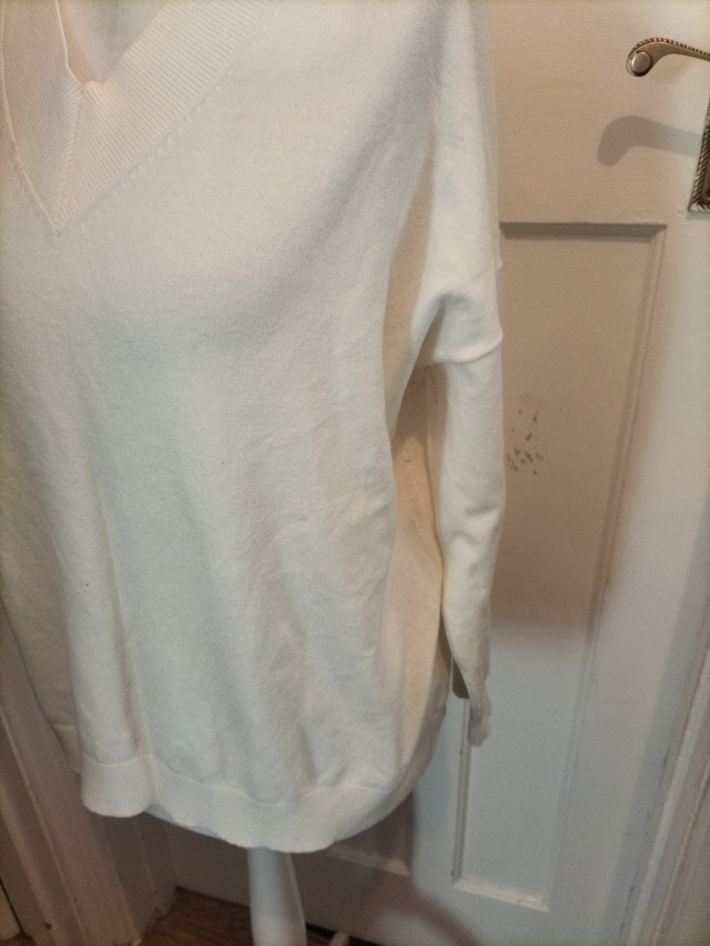 Mens Marks And Spencer Size L Cream V Neck Long Sleeved Lightweight Jumper