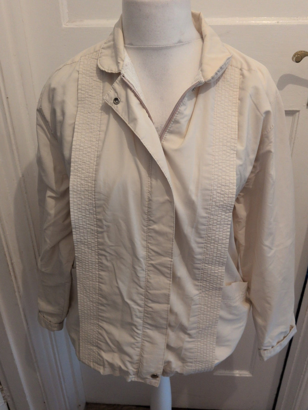 14 White Full Zip Long Sleeve Jacket