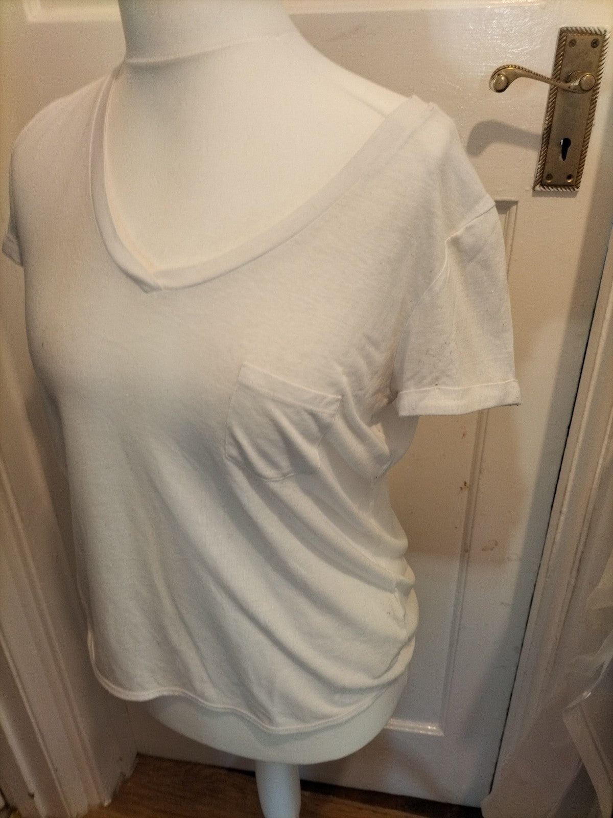 Ladies Essentials Collection Size 12 White Short Sleeved V Neck Tshirt