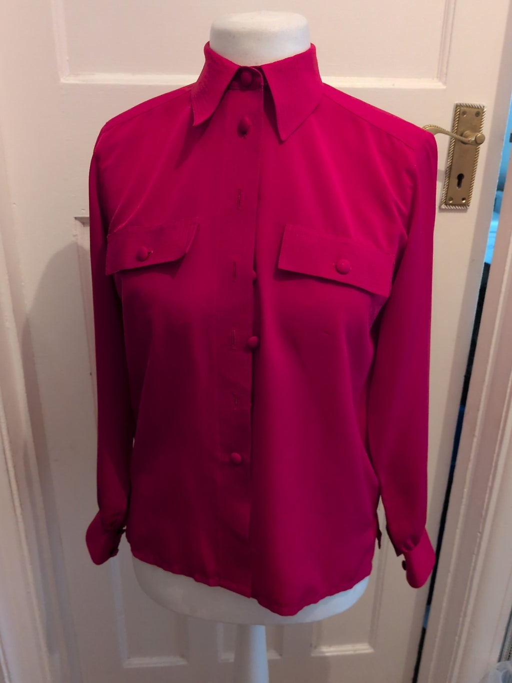 Country Casuals Small Deep Pink Long Sleeve Collared Blouse