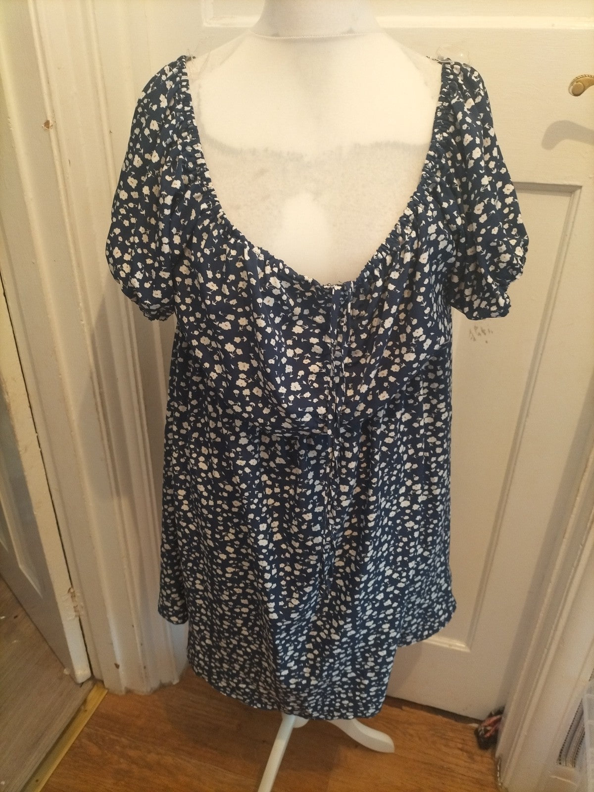 Ladies Shein Curve 3XL Black Floral Shirt Sleeve Dress