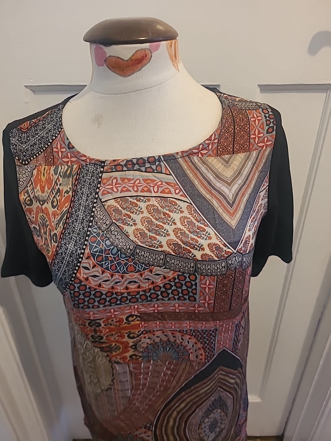 Ladies Tu Size 10 Multi Aztec Short Sleeved Short Dress