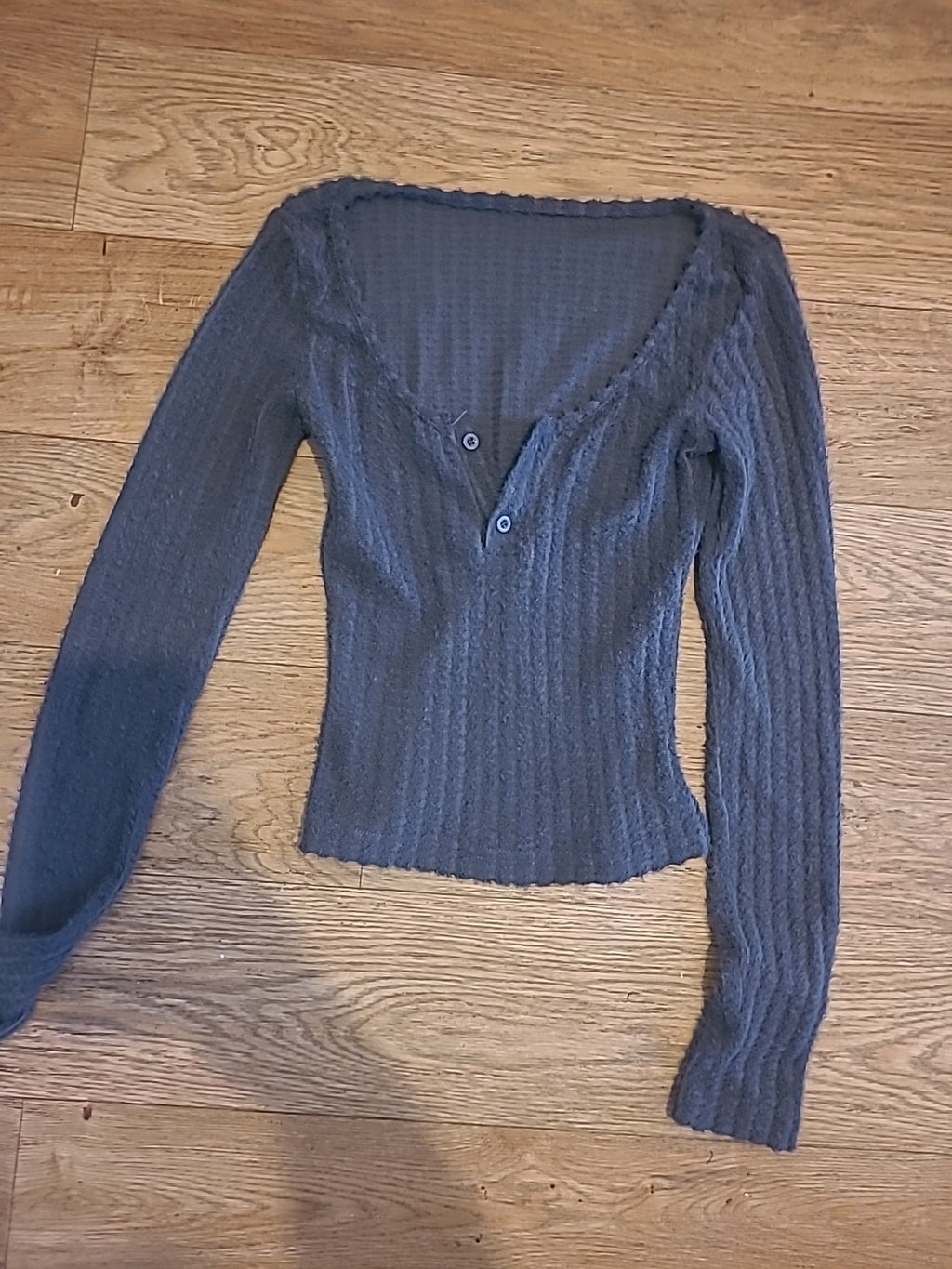 Ladies Size Small Grey V Neck Jumper