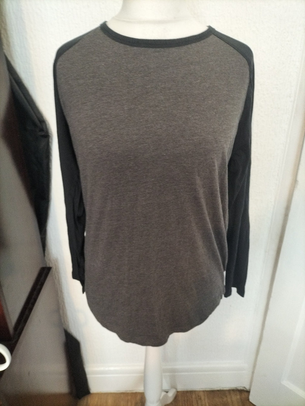 Mens Cedarwood State Size M Grey And Black Long Sleeved Pyjama Top
