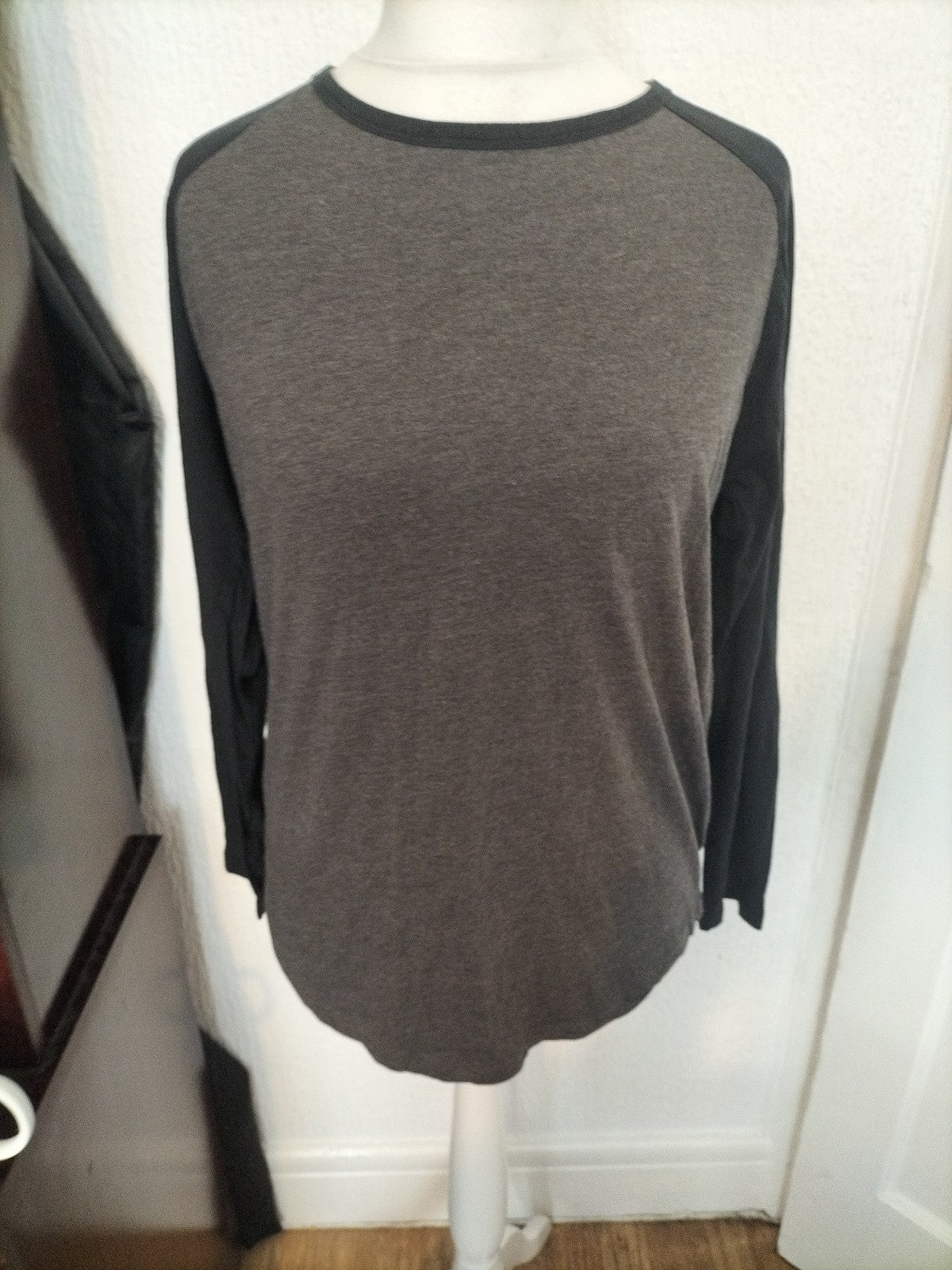 Mens Cedarwood State Size M Grey And Black Long Sleeved Pyjama Top