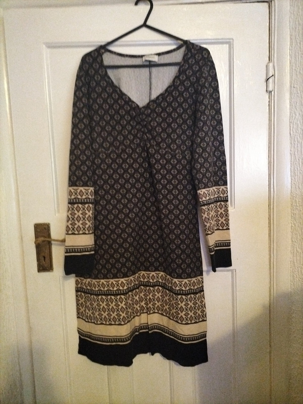 Ladies Boysnes 10 Multi Color Long Sleeve Dress