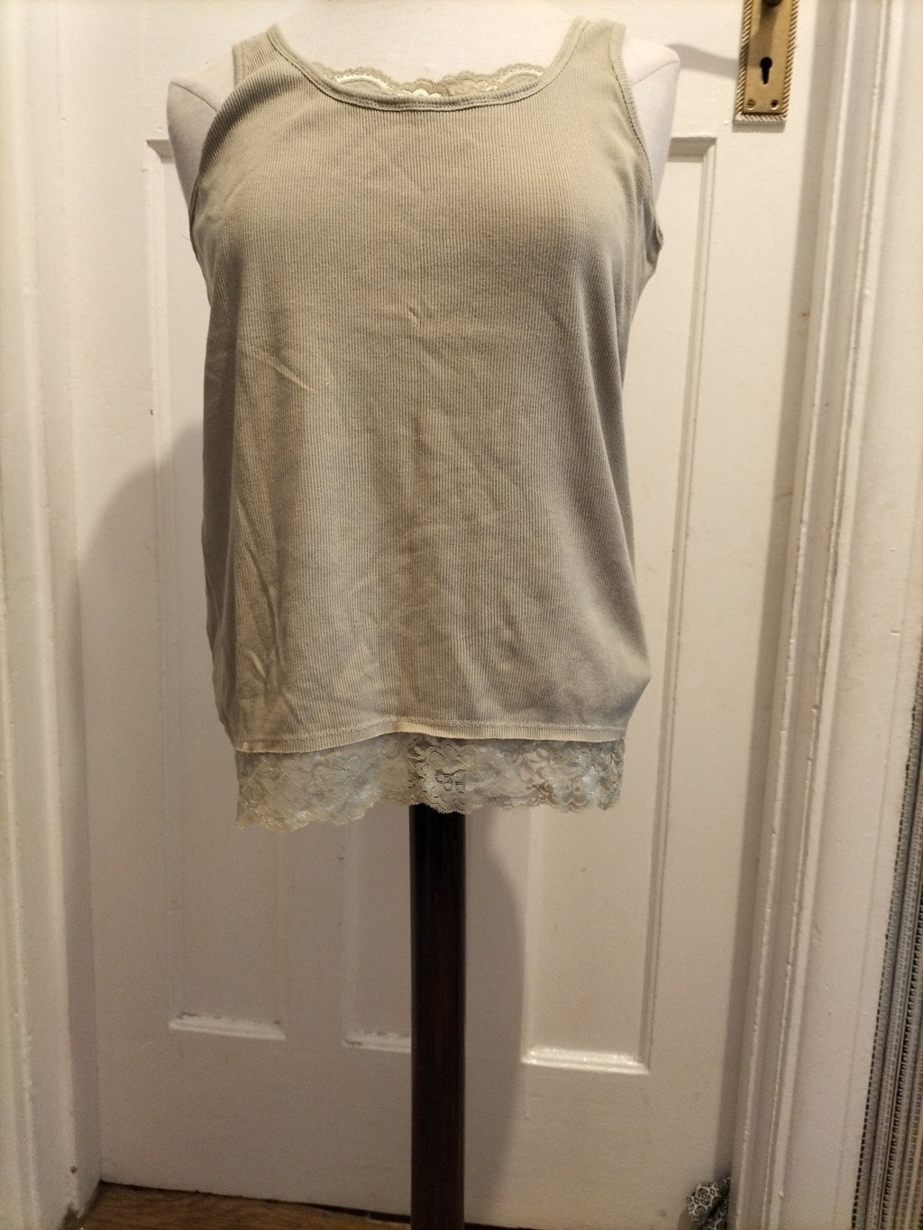 Ladies Key West Size Medium Khaki Sleeveless Tank Top