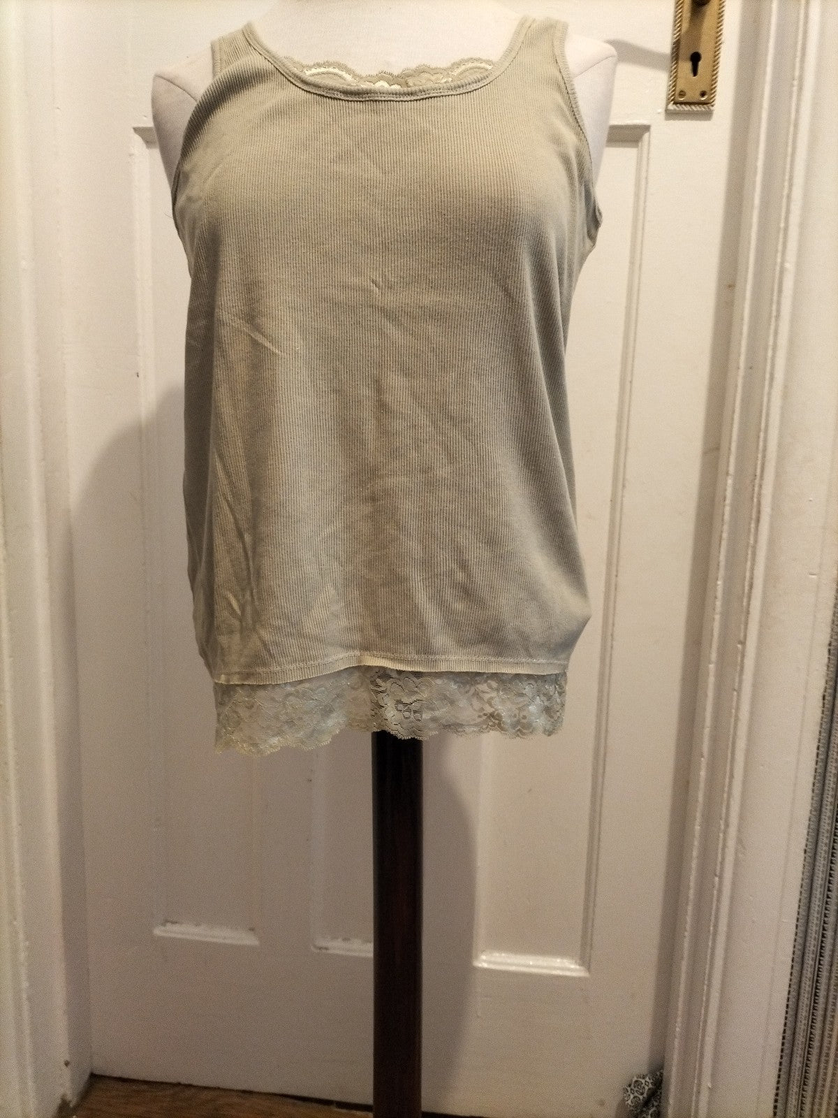 Ladies Key West Size Medium Khaki Sleeveless Tank Top