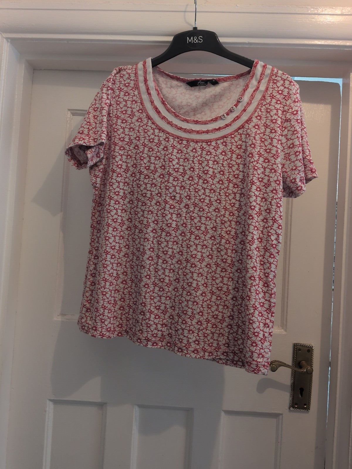BM Casual Medium Red And White Short Sleeve Blouse