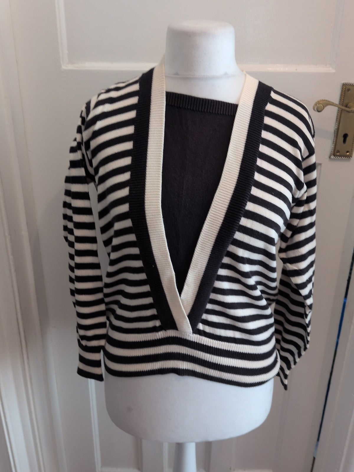 Country Casuals Small Dark Navy And White Stripe Blouse