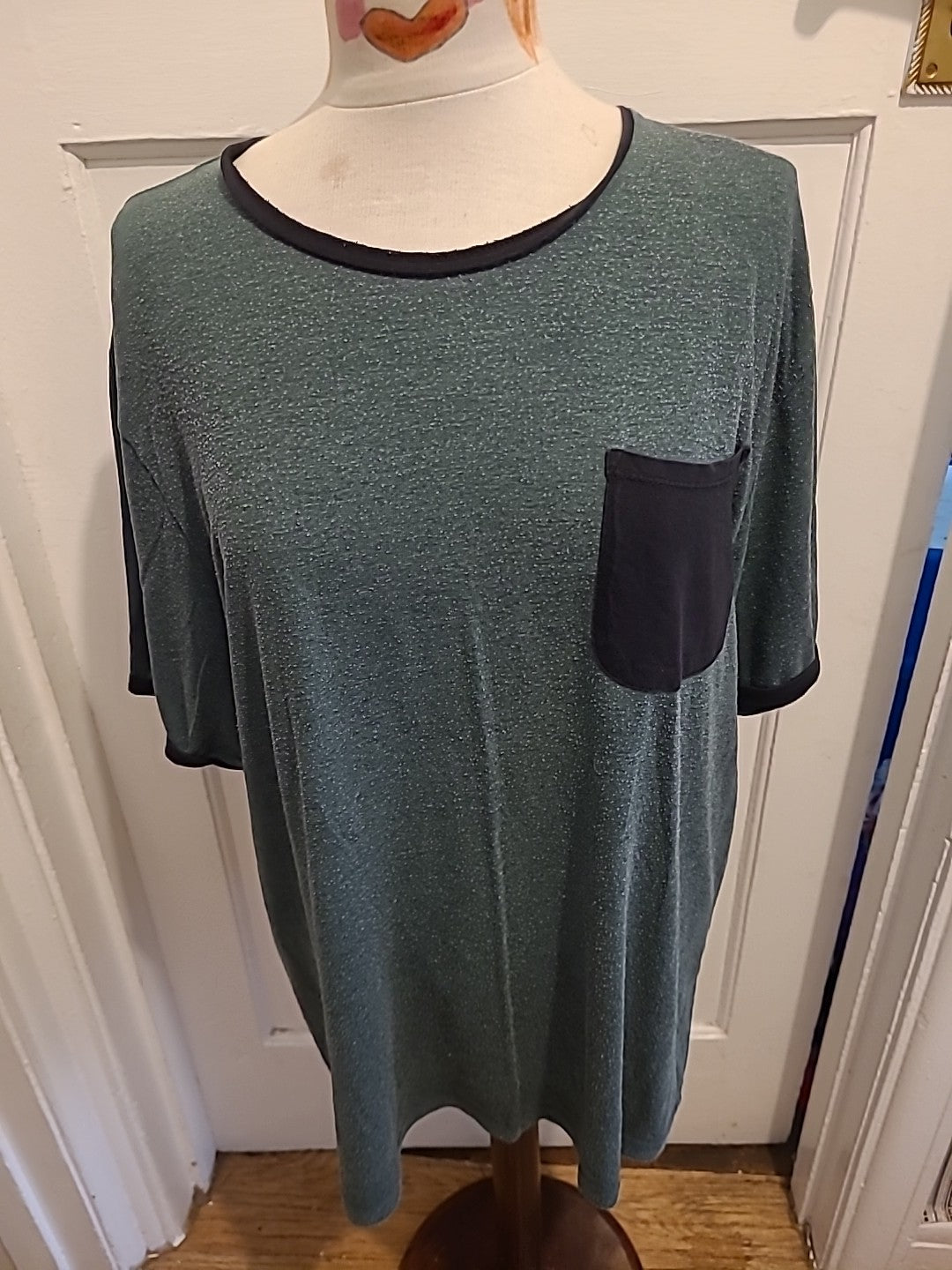 Mens Matalan Size XL Green With Black Pyjama Top(Heavily Bobbled)