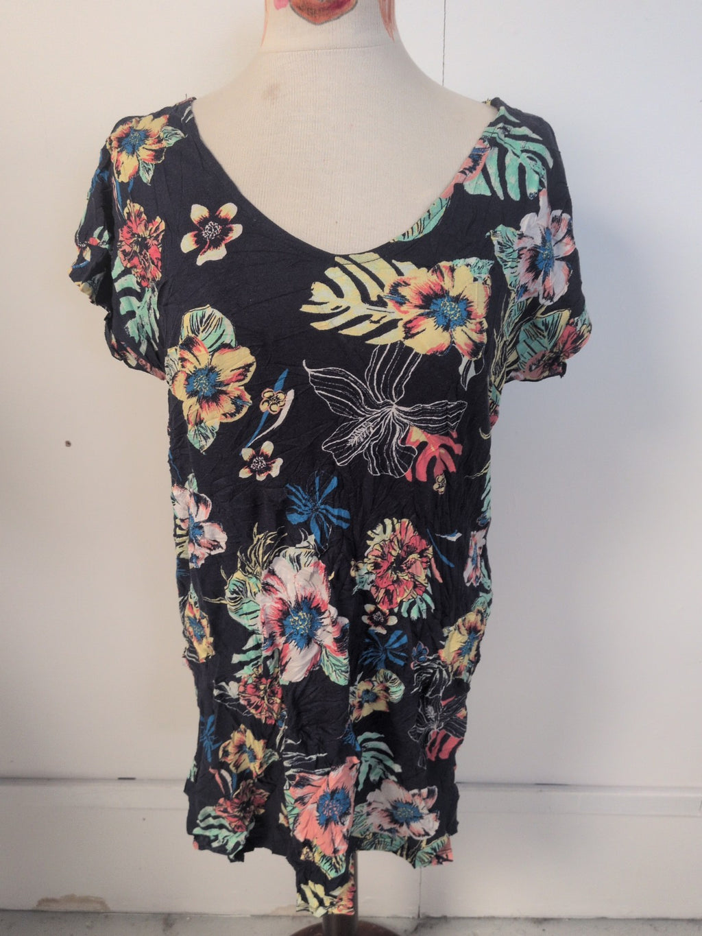 Ladies George Size 14 Navy With Floral Patterning Short Sleeve T-shirt