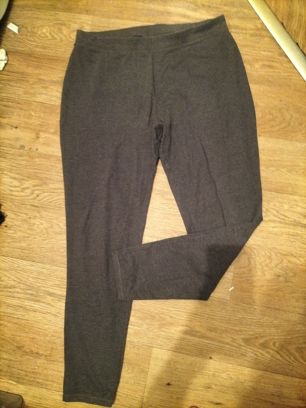 Ladies Damart Size Large Grey Elasticated Leggings