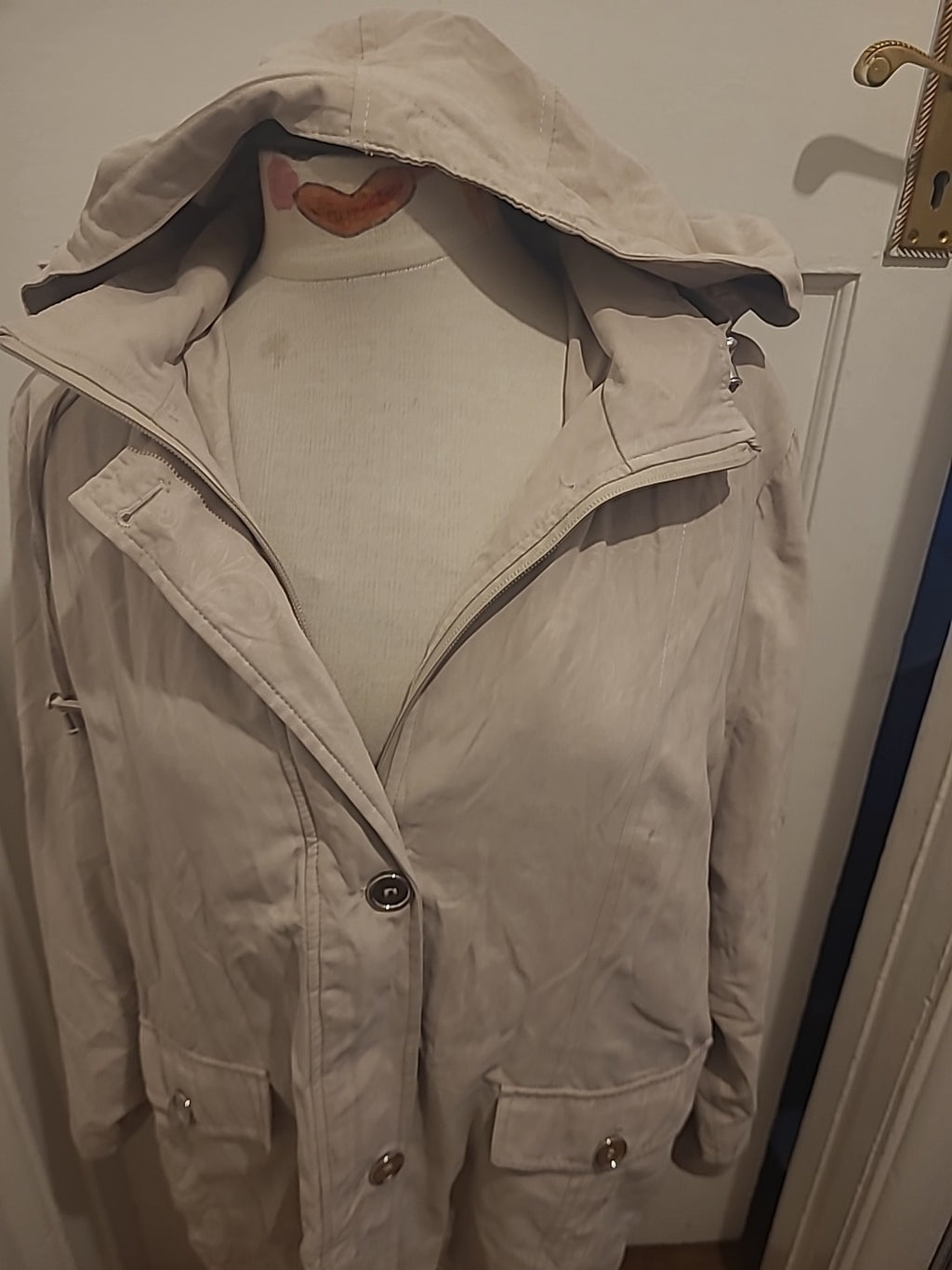 Ladies Finesse Size 18 Light Beige Lined Zipped Coat