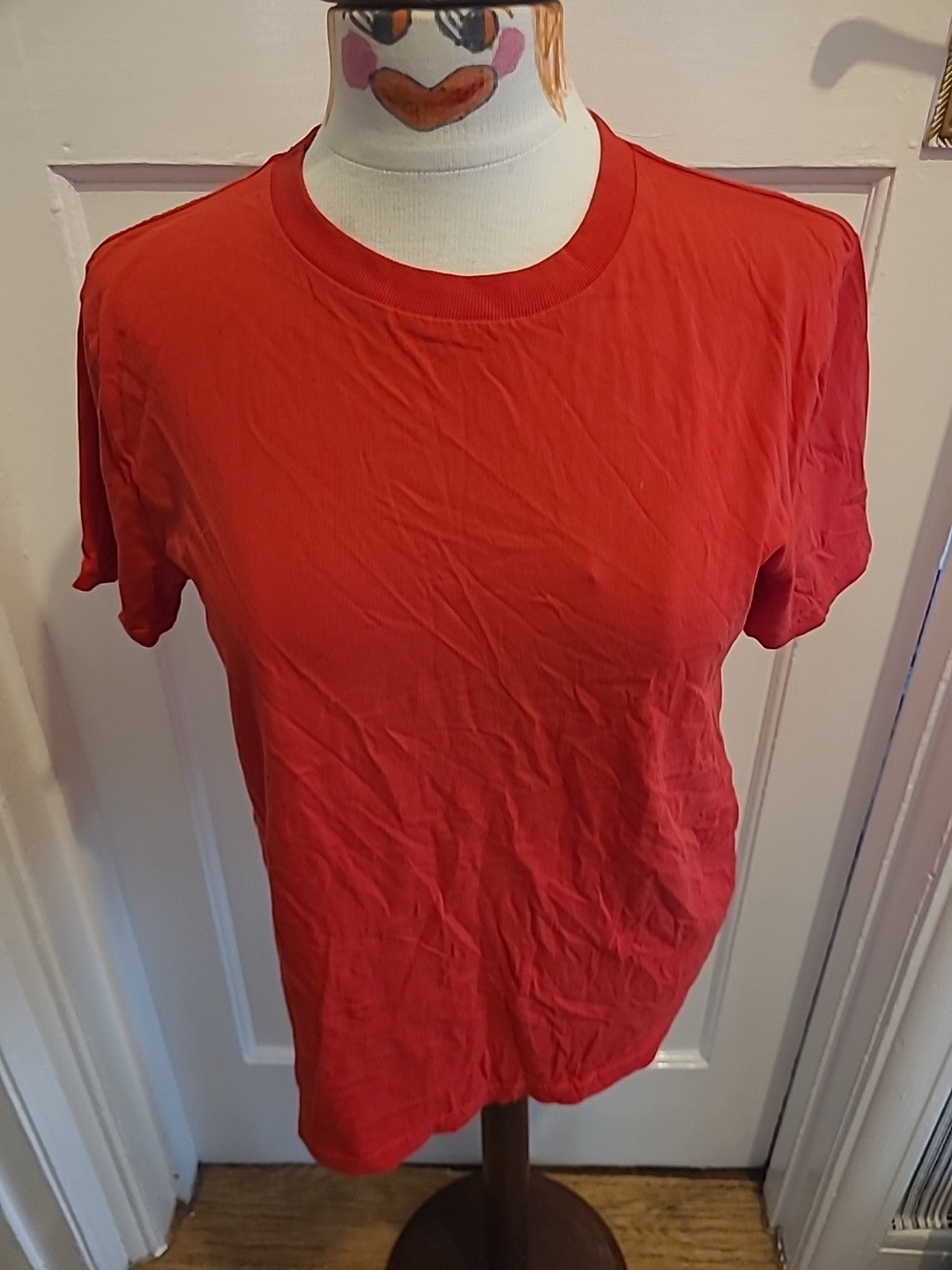Mens Small Red Short Sleeved Tshirt