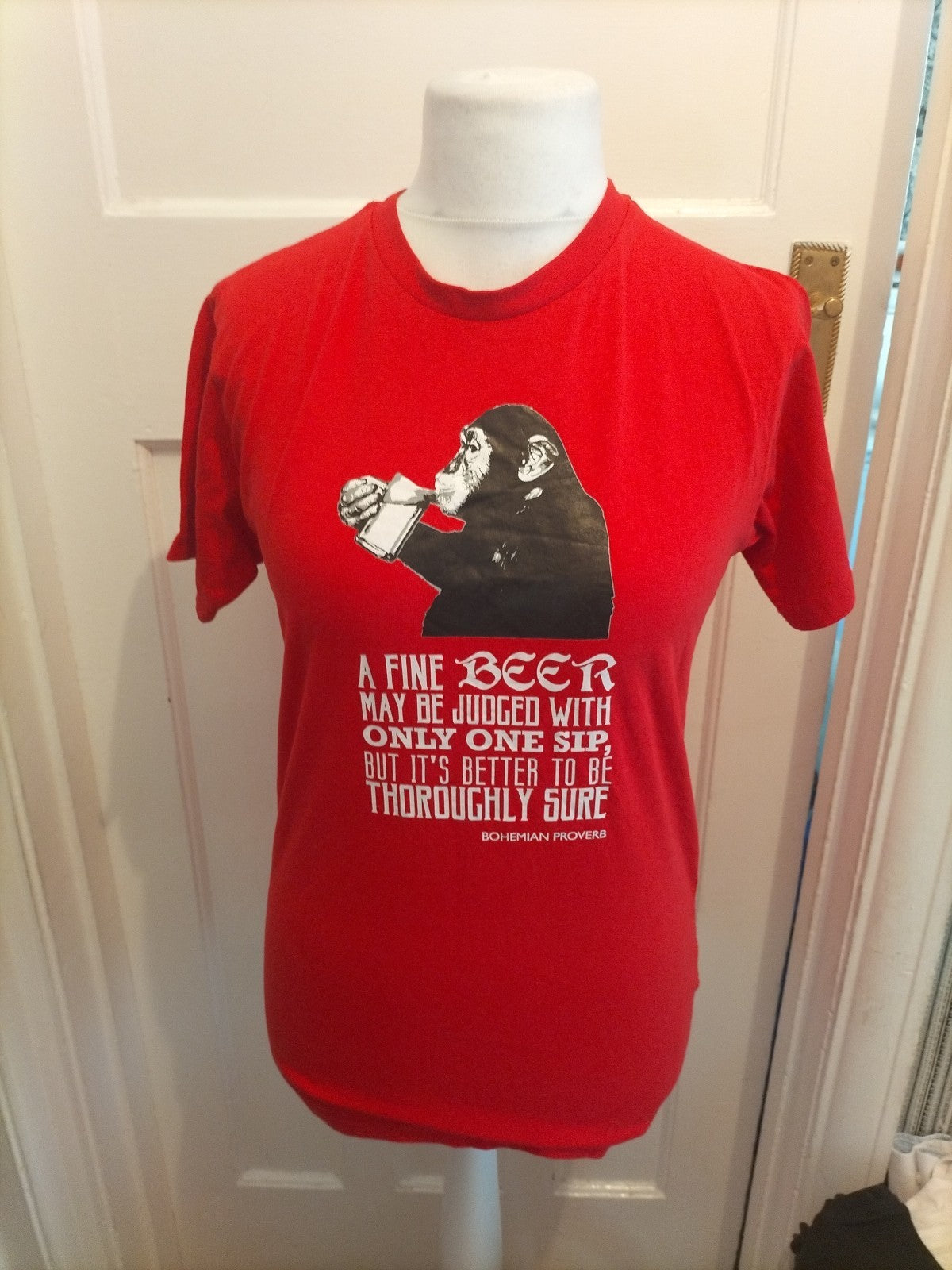 Mens James & Nicholson Size Medium Red Print Slim Fit T-shirt