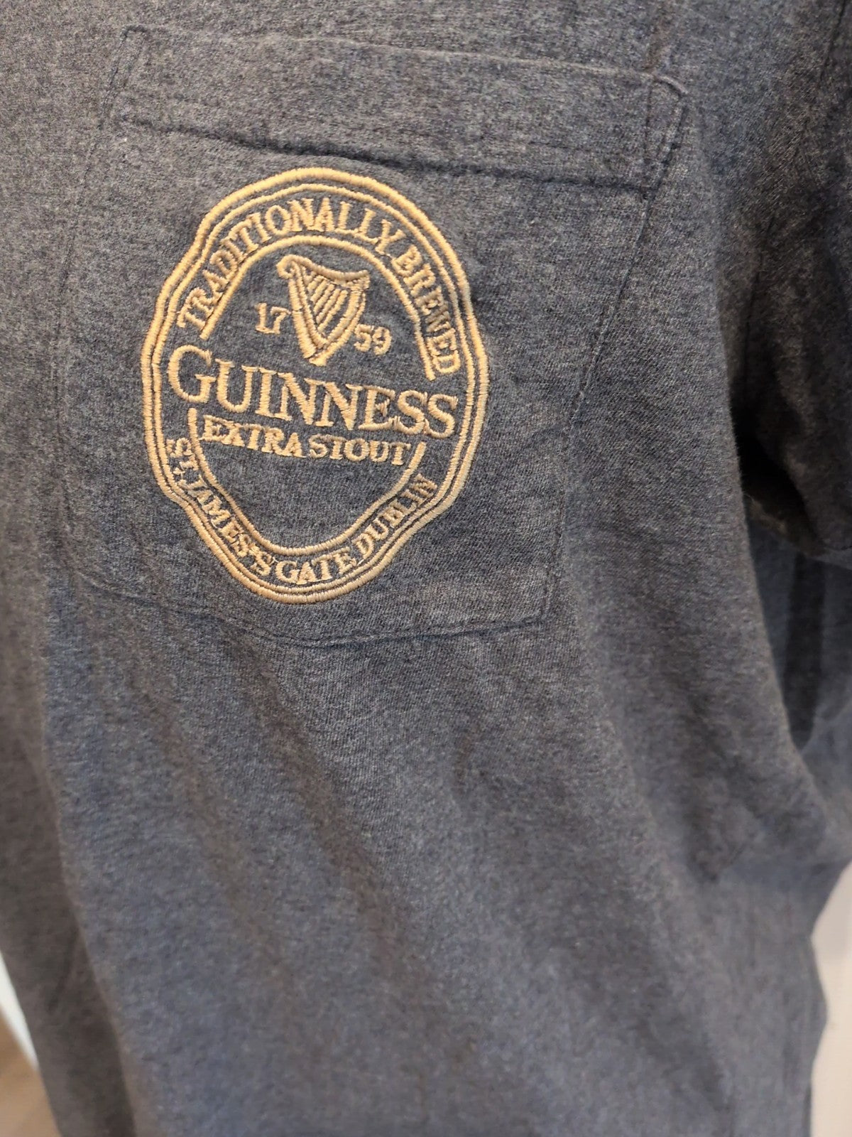Guinness M/L Grey Short Sleeve Print T-shirt