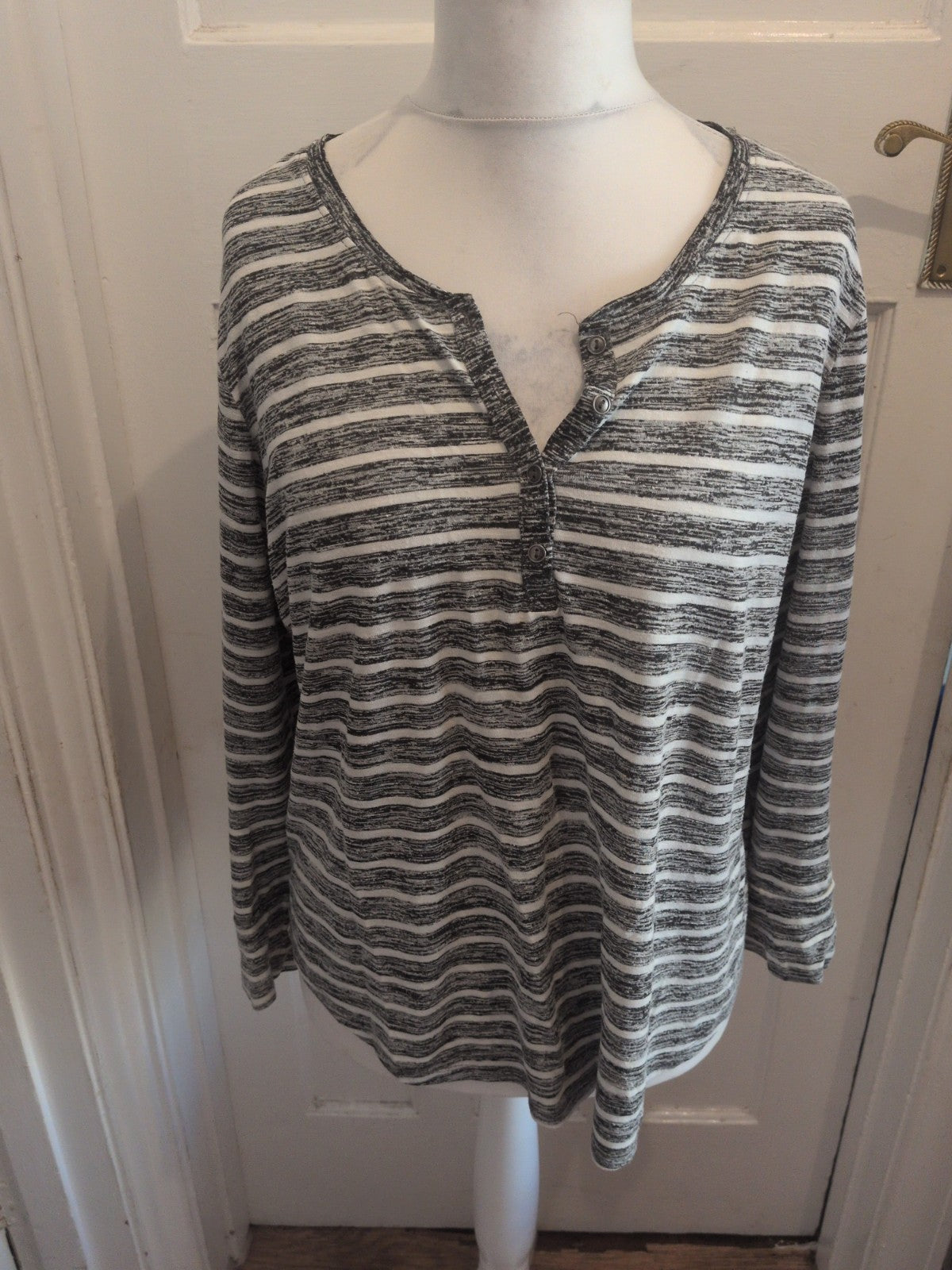 Ladies Papaya Size 20 Grey Fleck Stripe Long Sleeve Blouse
