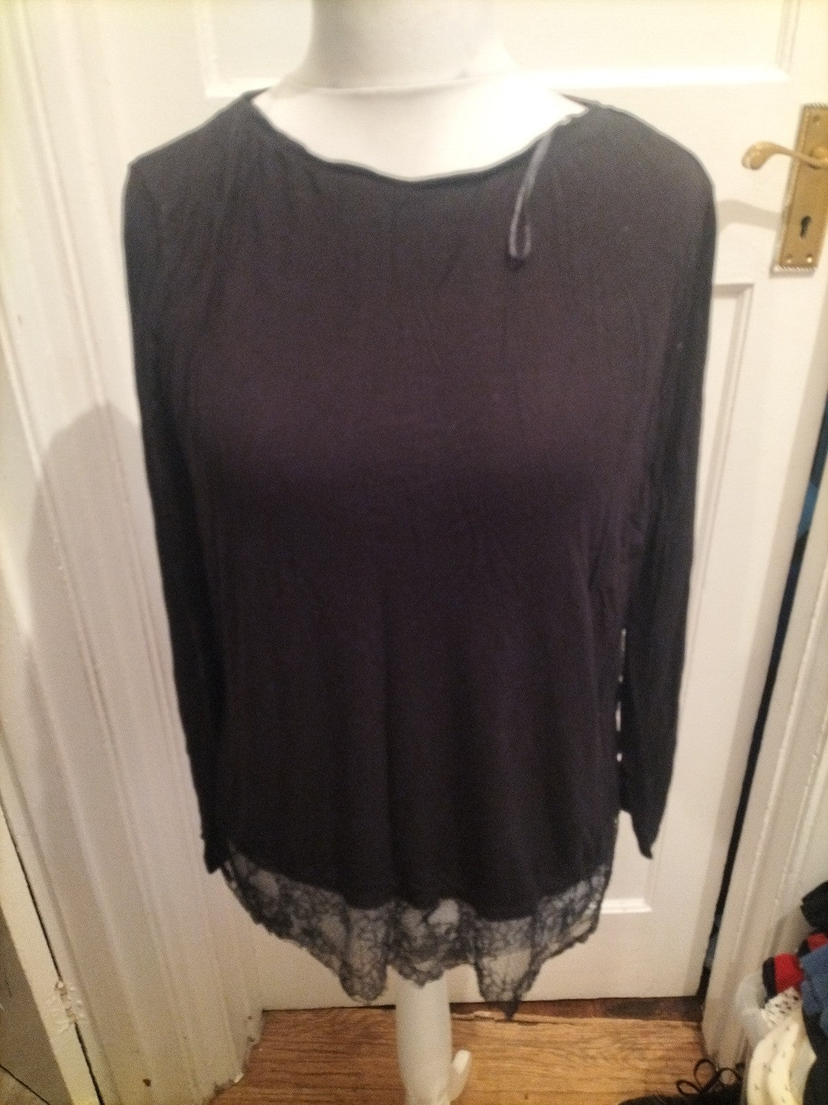 Ladies H+M Size Large Black Long Sleeved Lace Hem T-shirt