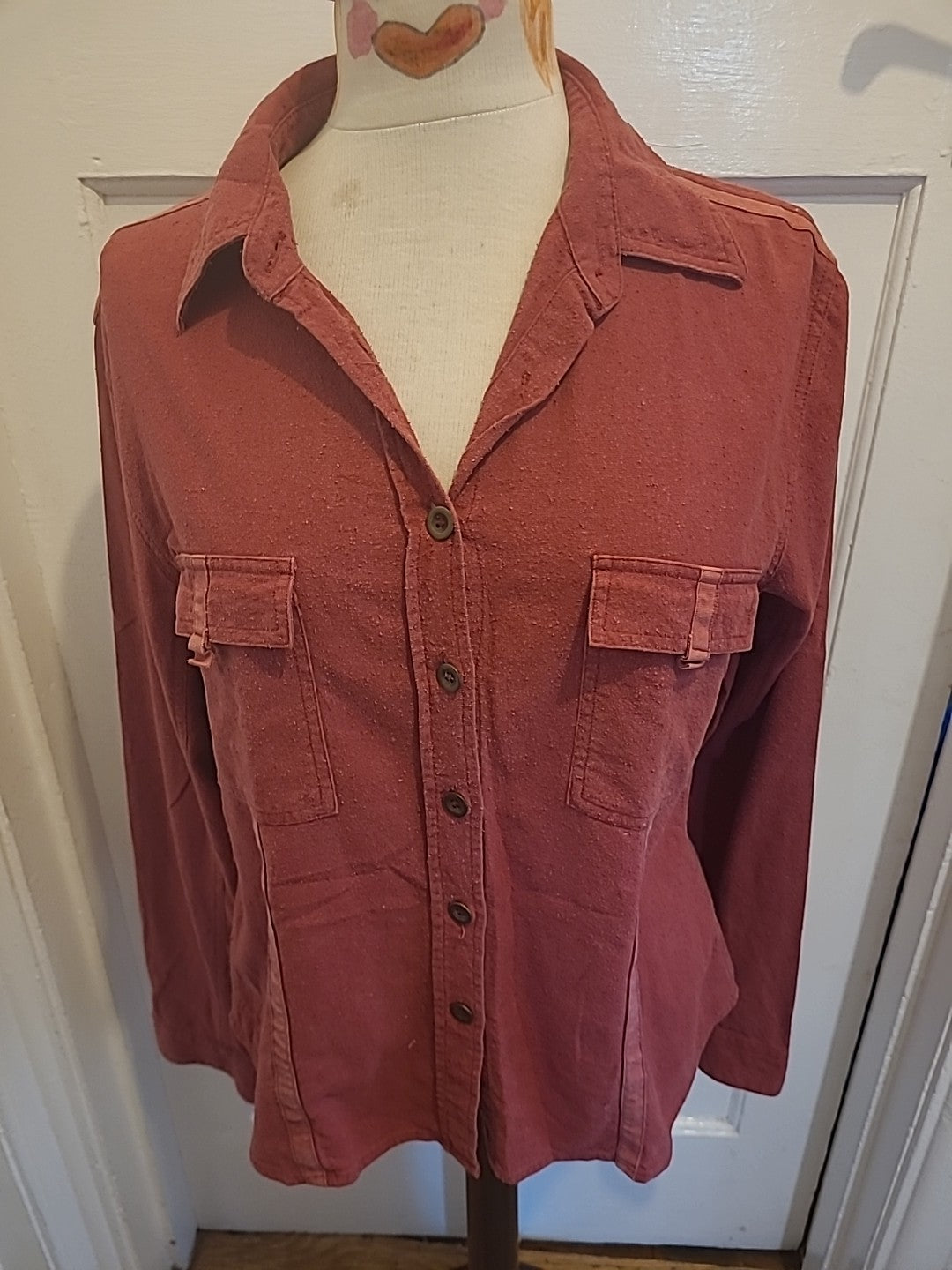 Mens Size XL Wine Red Long Sleeved Shirt(Bobbling)