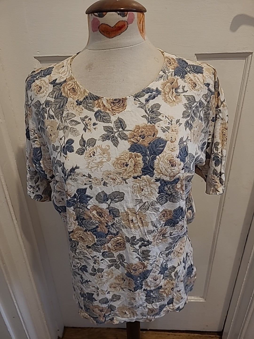 Ladies New Look One Size Floral Short Sleeved Blouse