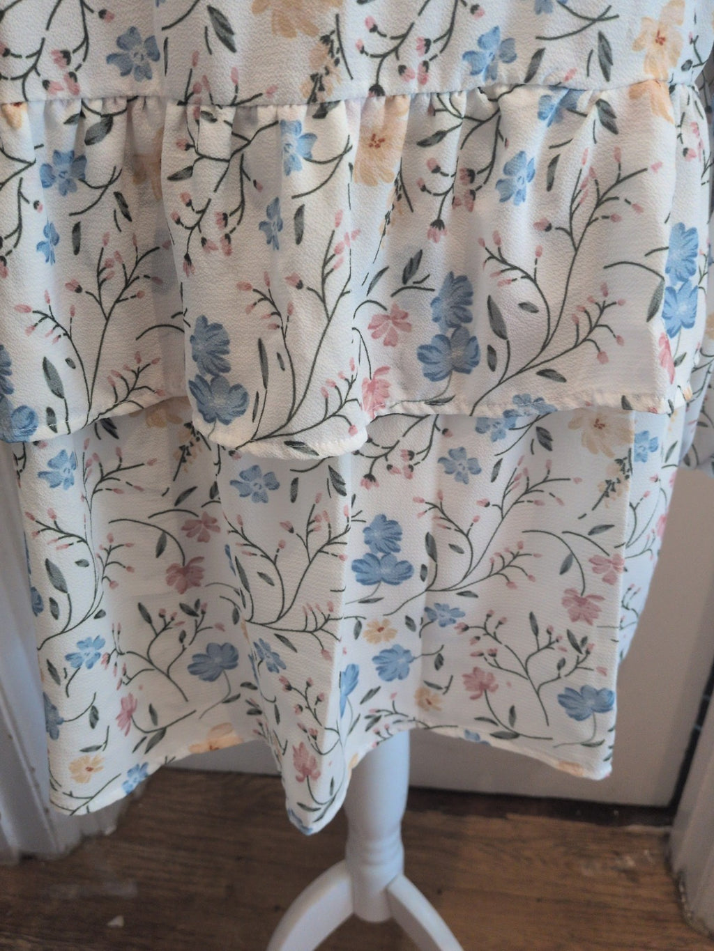 Ladies Long Line Top Floral Yours Size 20