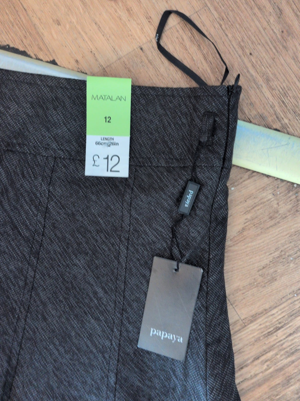 Brand New Papaya 12 Length 26" Charcoal Grey Fleck Flare Skirt