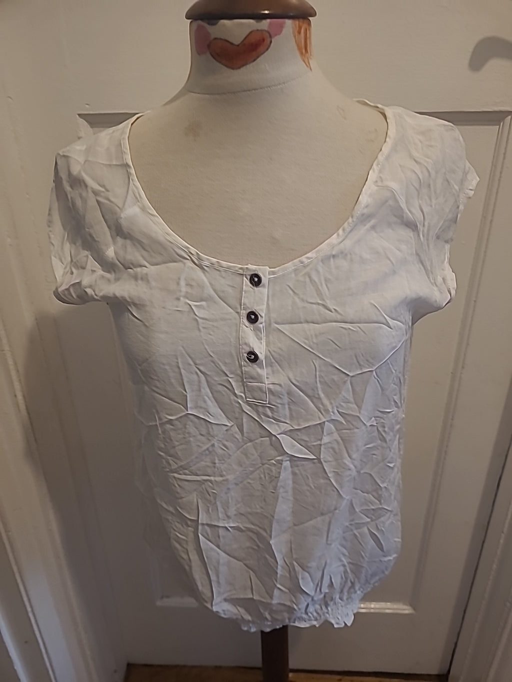 Ladies Tiffosi Size Medium White Short Sleeved Blouse