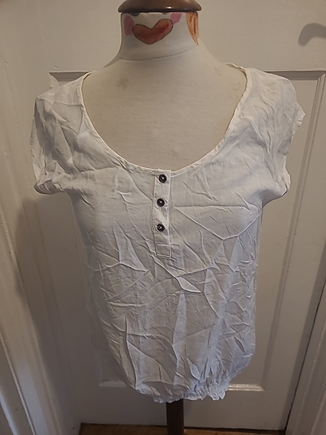 Ladies Tiffosi Size Medium White Short Sleeved Blouse