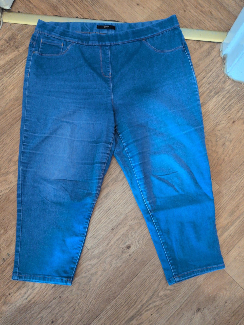 Ladies George Size 18 Blue Crop Jegging