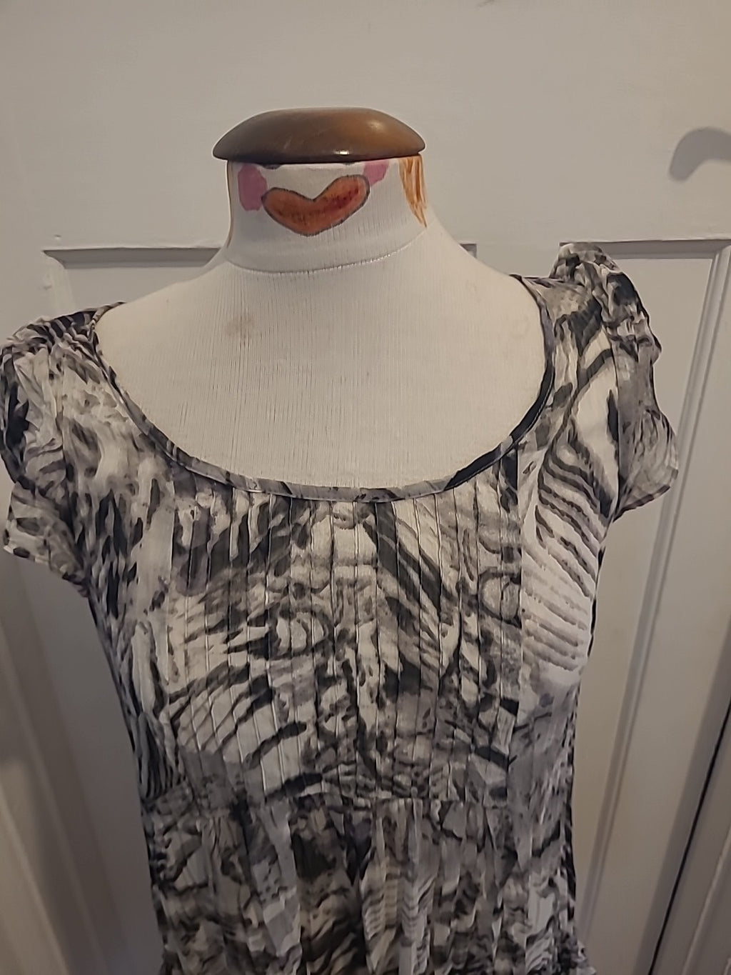 Ladies Bhs Size 10 Grey Toned See Through Sleeveless Blouse