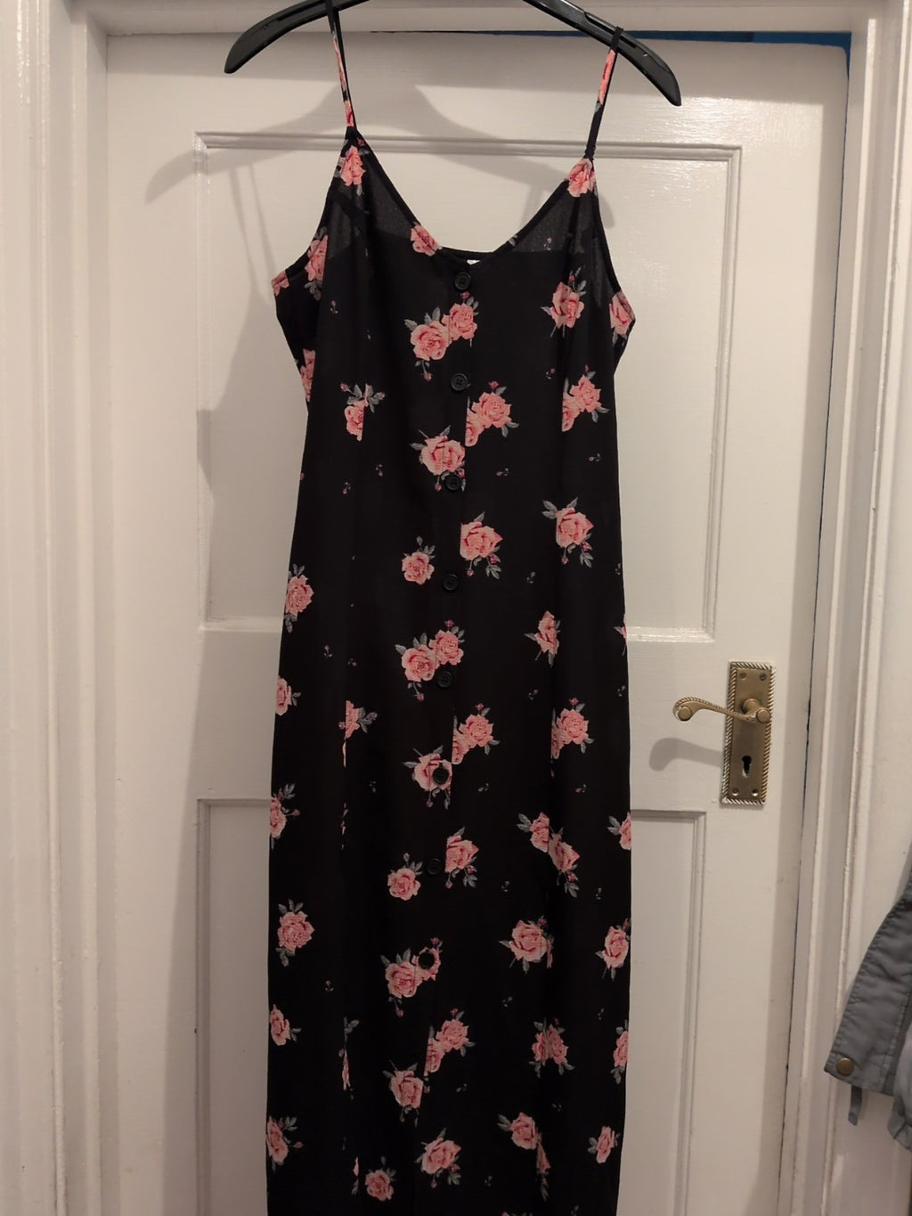 Divided 8 Black Floral Split Hem Buttoned Sleeveless Dress