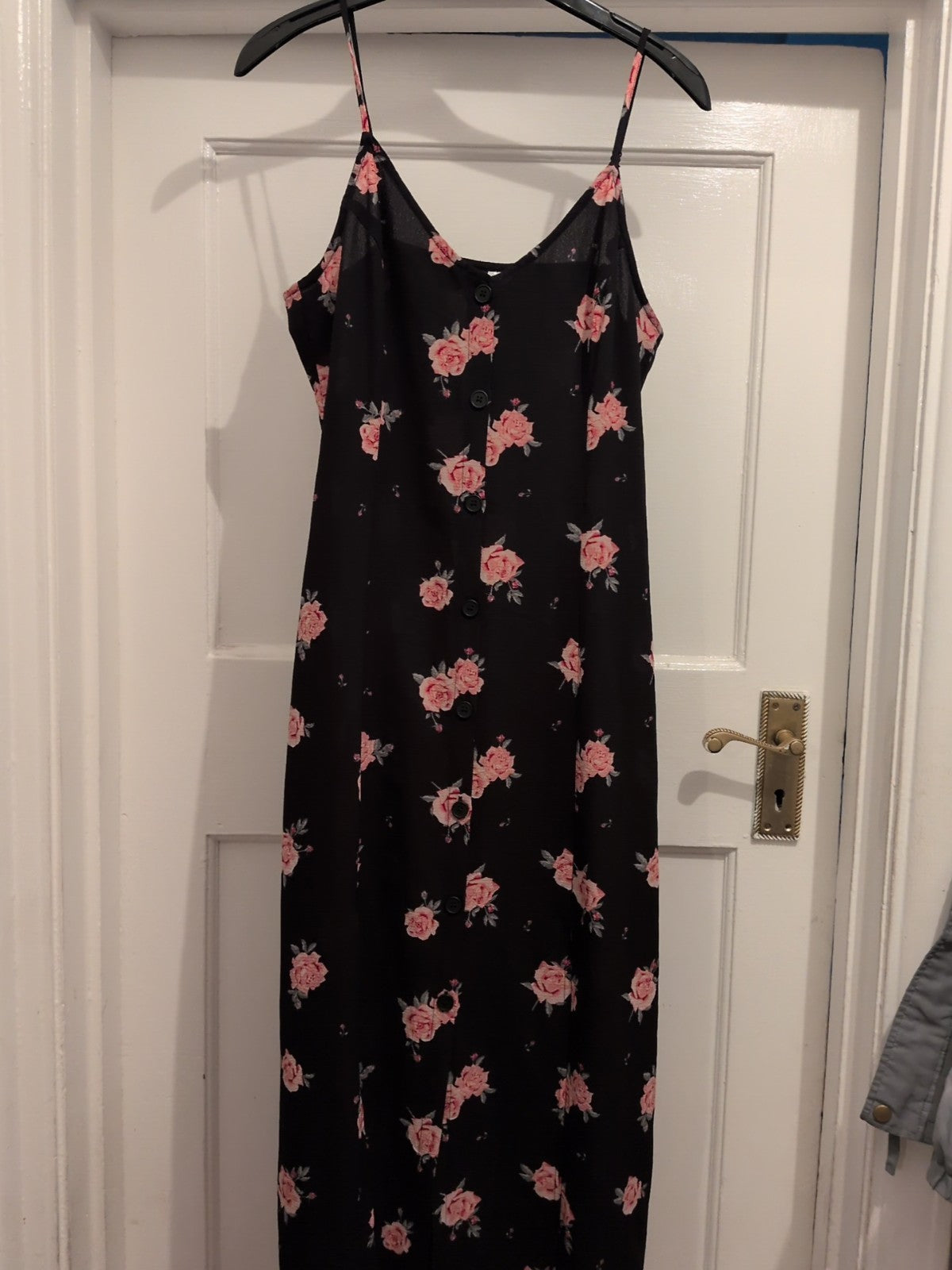 Divided 8 Black Floral Split Hem Buttoned Sleeveless Dress