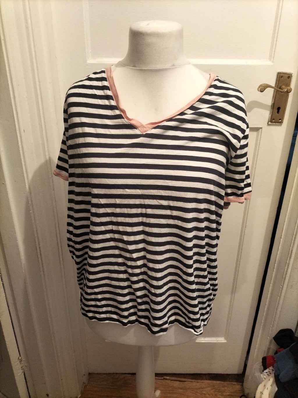 Ladies Tu Size 22 Navy Striped V Neck Short Sleeved Pyjama Top
