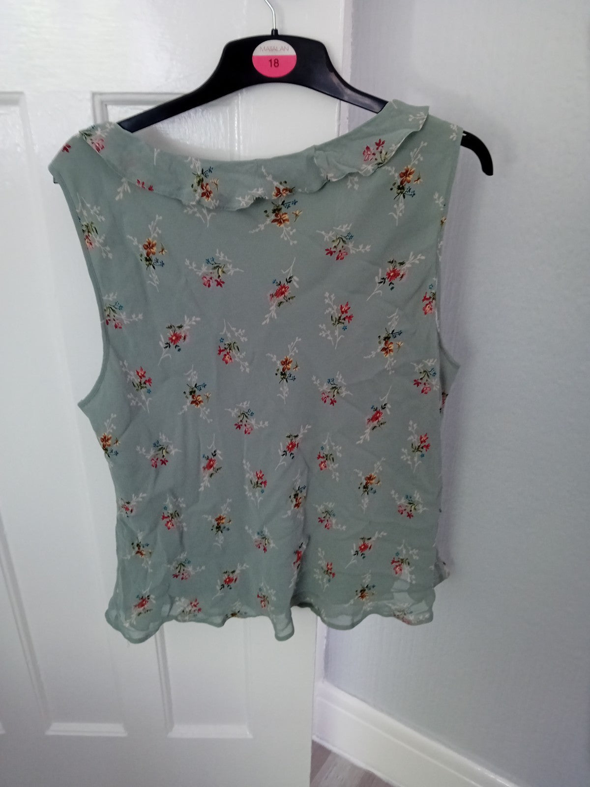 Ladies St Michaels M&S Mixed Green Floral Sleeveless Top Size 22 Free Delivery