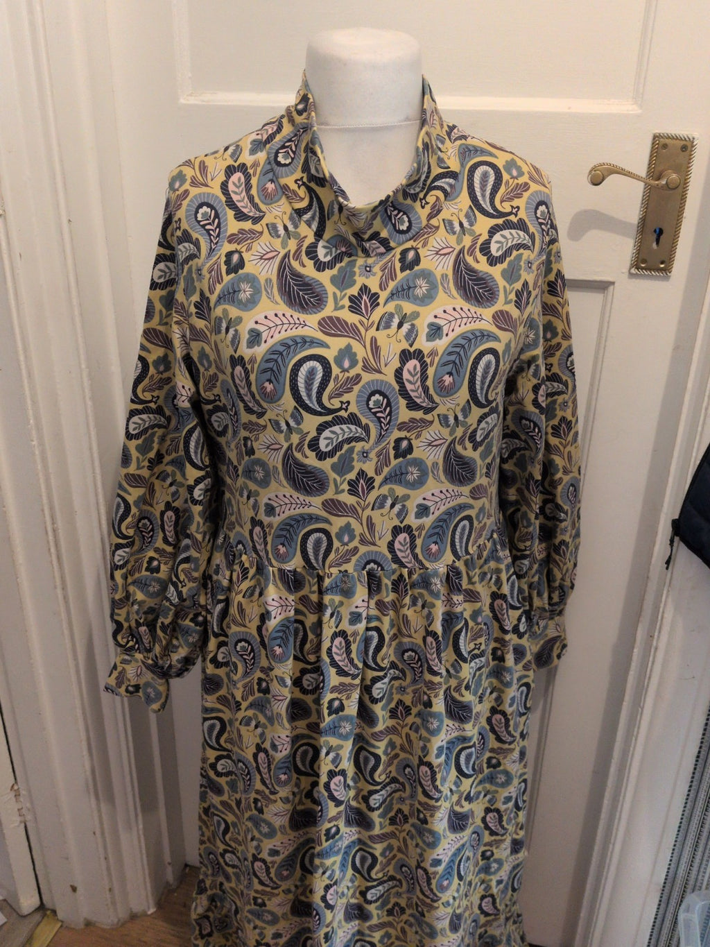 2xl(22-24) Yellow Leaf Patterned High Neck Long Sleeve Long Length Dress