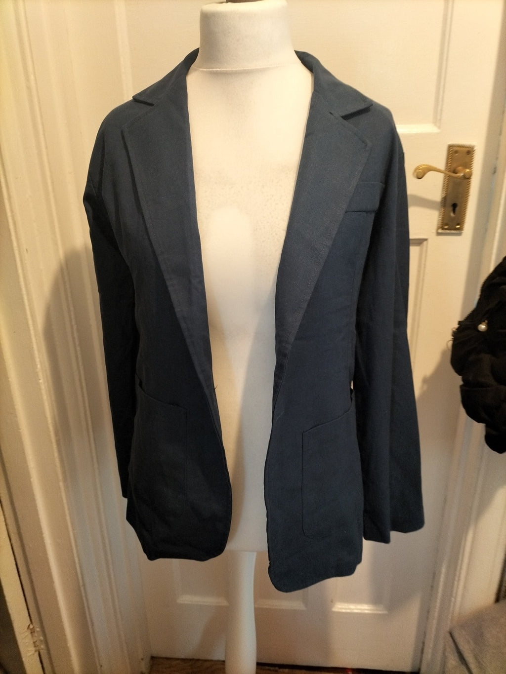 Ladies Fashion Size 4 Dark Navy Long Sleeved Buttoned Blazer