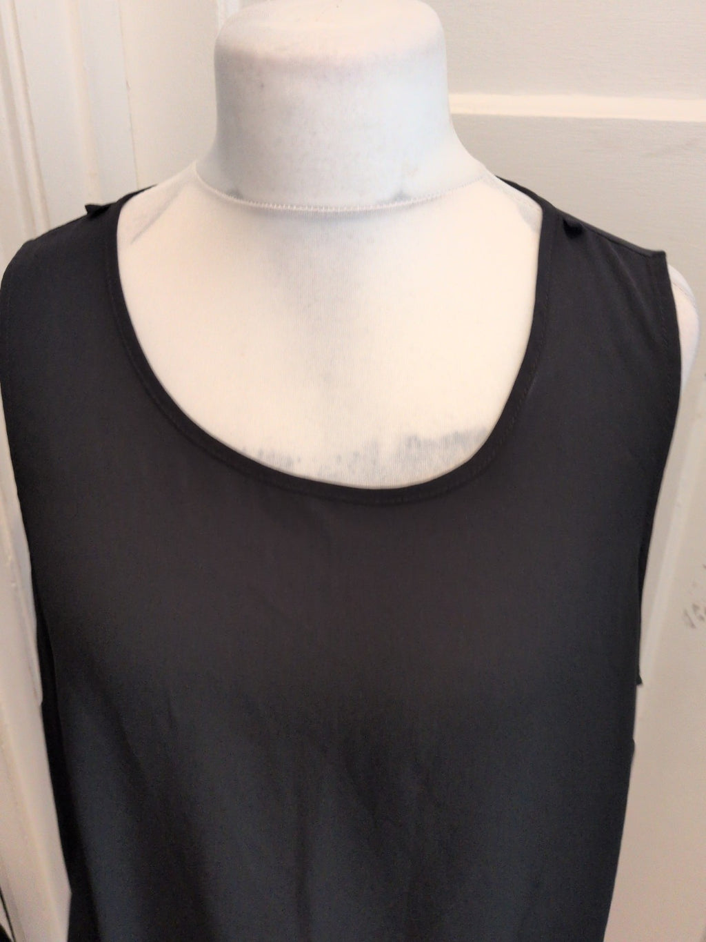 New Look Inspire 22 Black Sleeveless Blouse