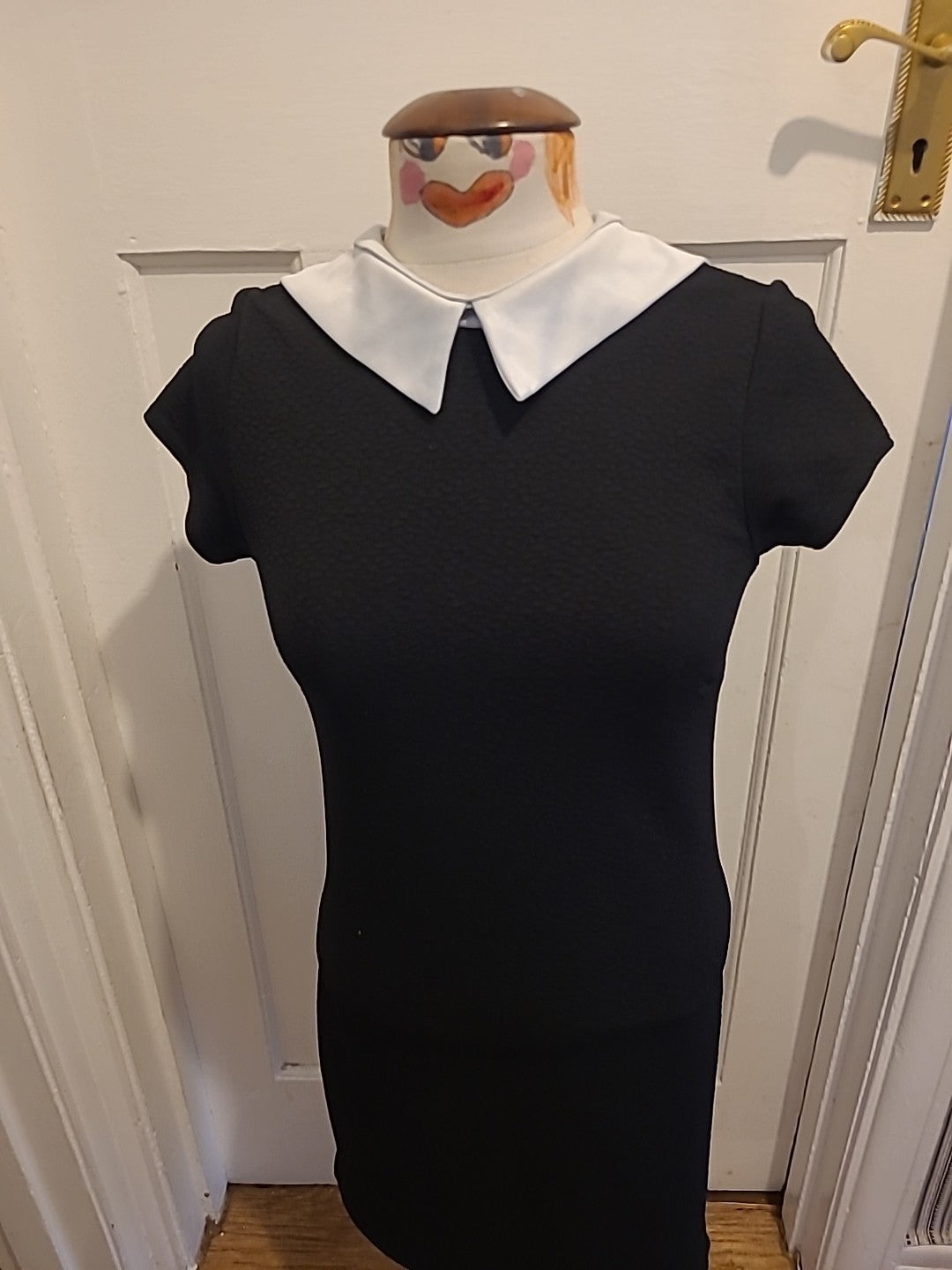 Ladies Cameo Rose Size 10 Black With White Collared Short Sleeved Pencil Dress