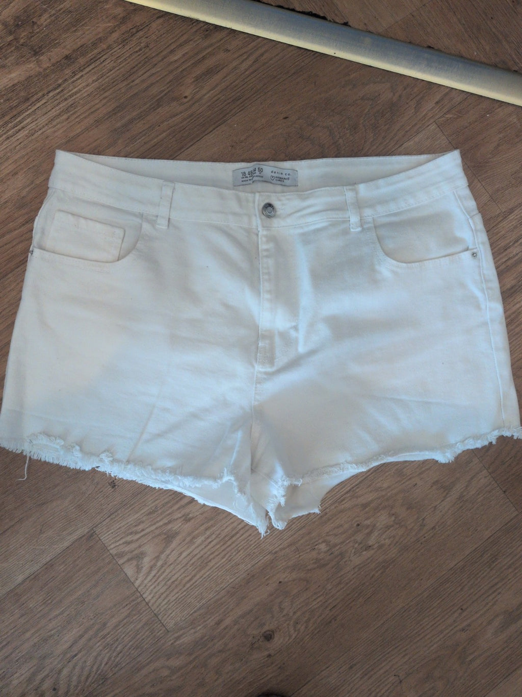 Denim&Co 18 White Denim Shorts