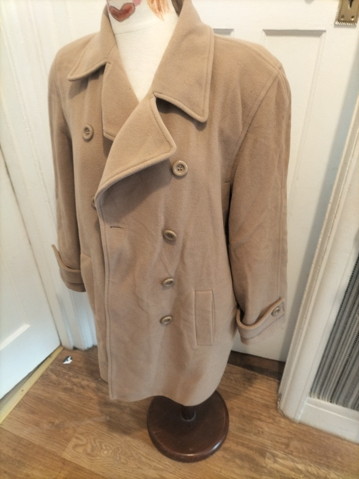 Ladies Paul Seperates Size 10 Beige Long Sleeved Lined Jacket
