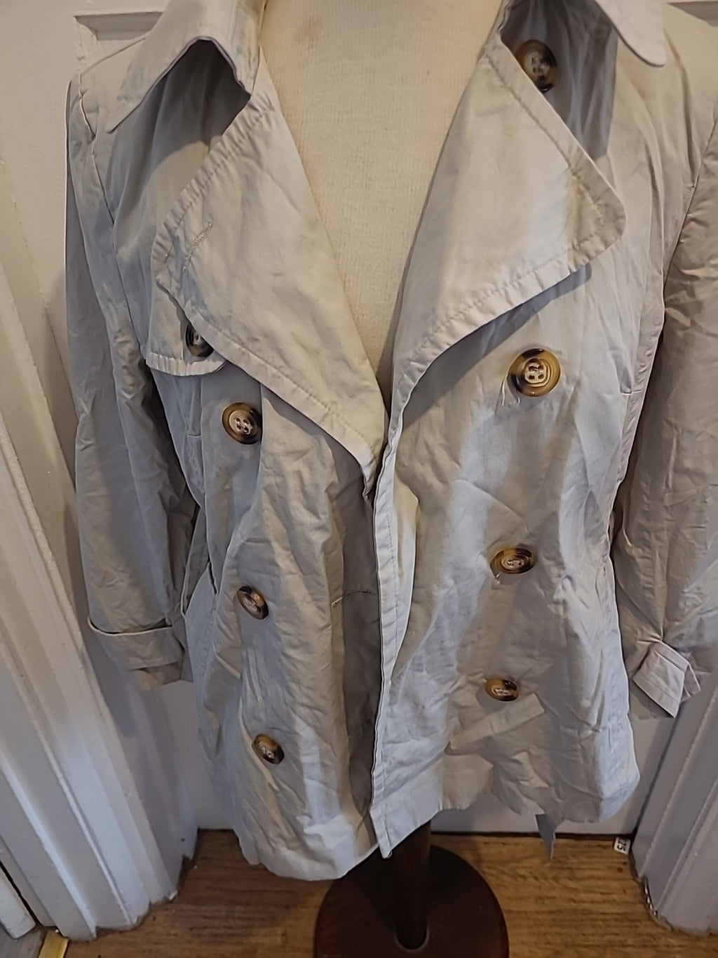 Ladies Tu Size 14 Beige Lined Buttoned Coat