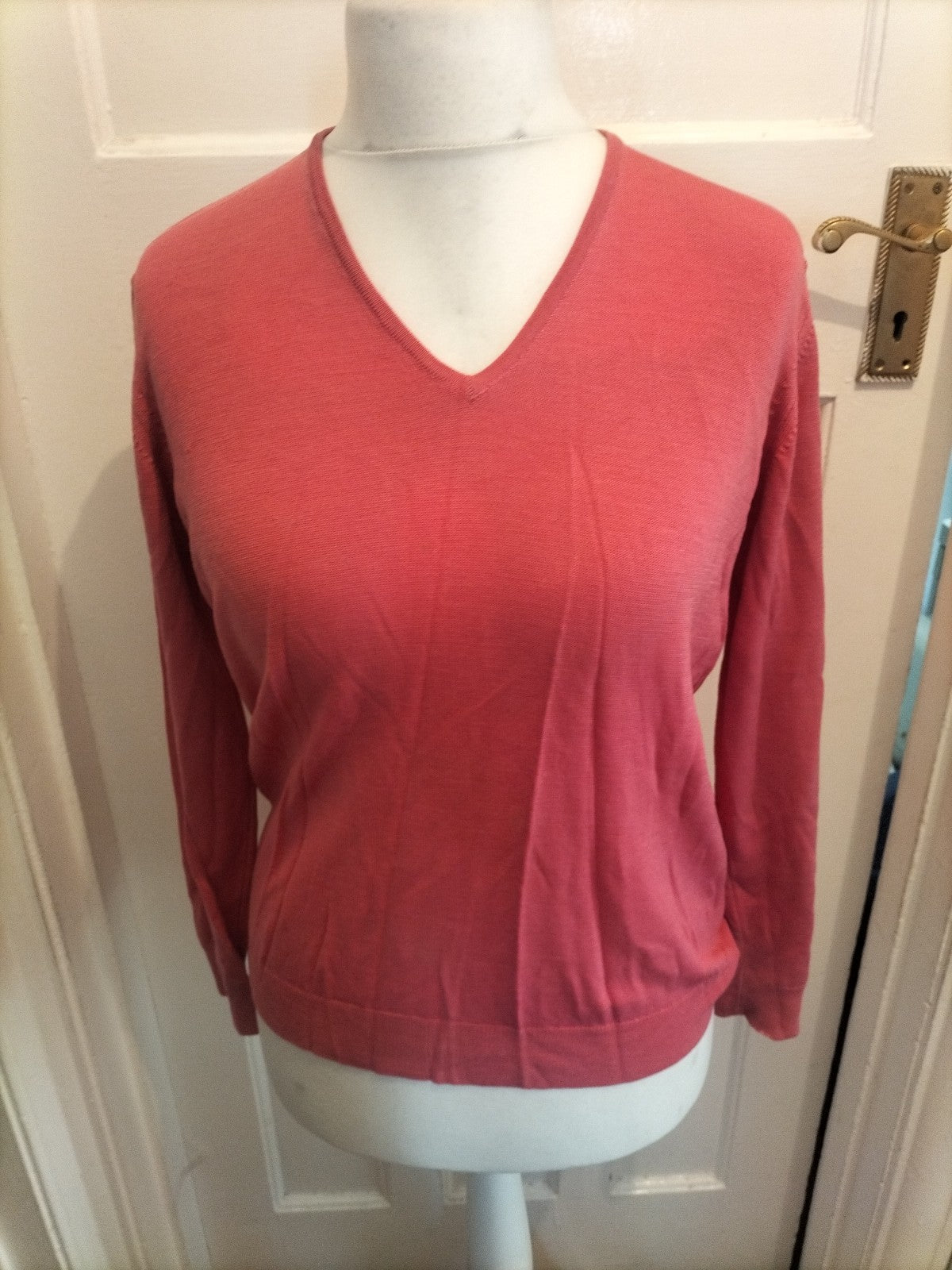 Ladies Marks and Spencers Size 12 Fuchsia Pure New Wool Long Sleeve Top