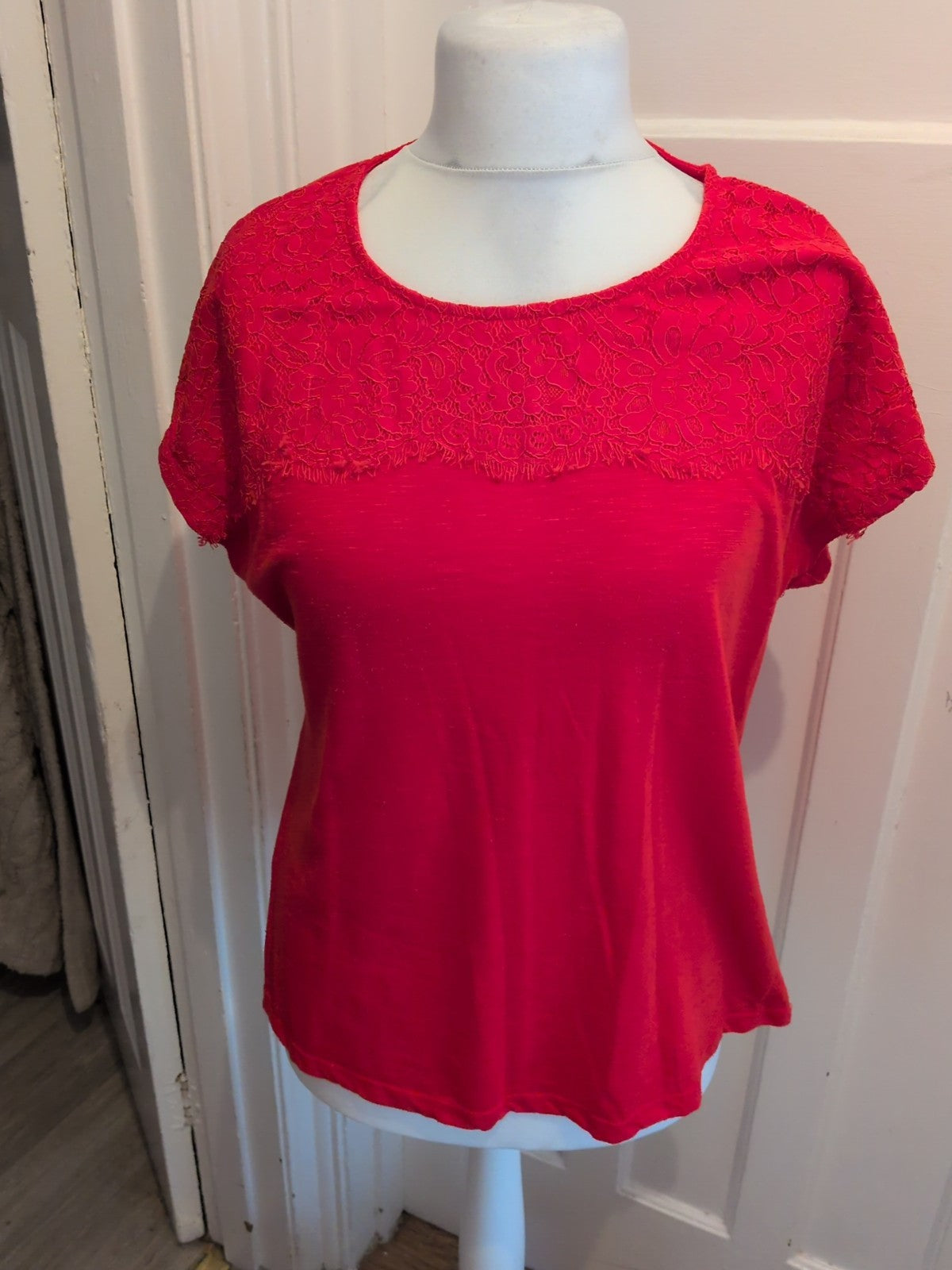 Love Tees 16 Red Floral Short Sleeve Lace T-shirt