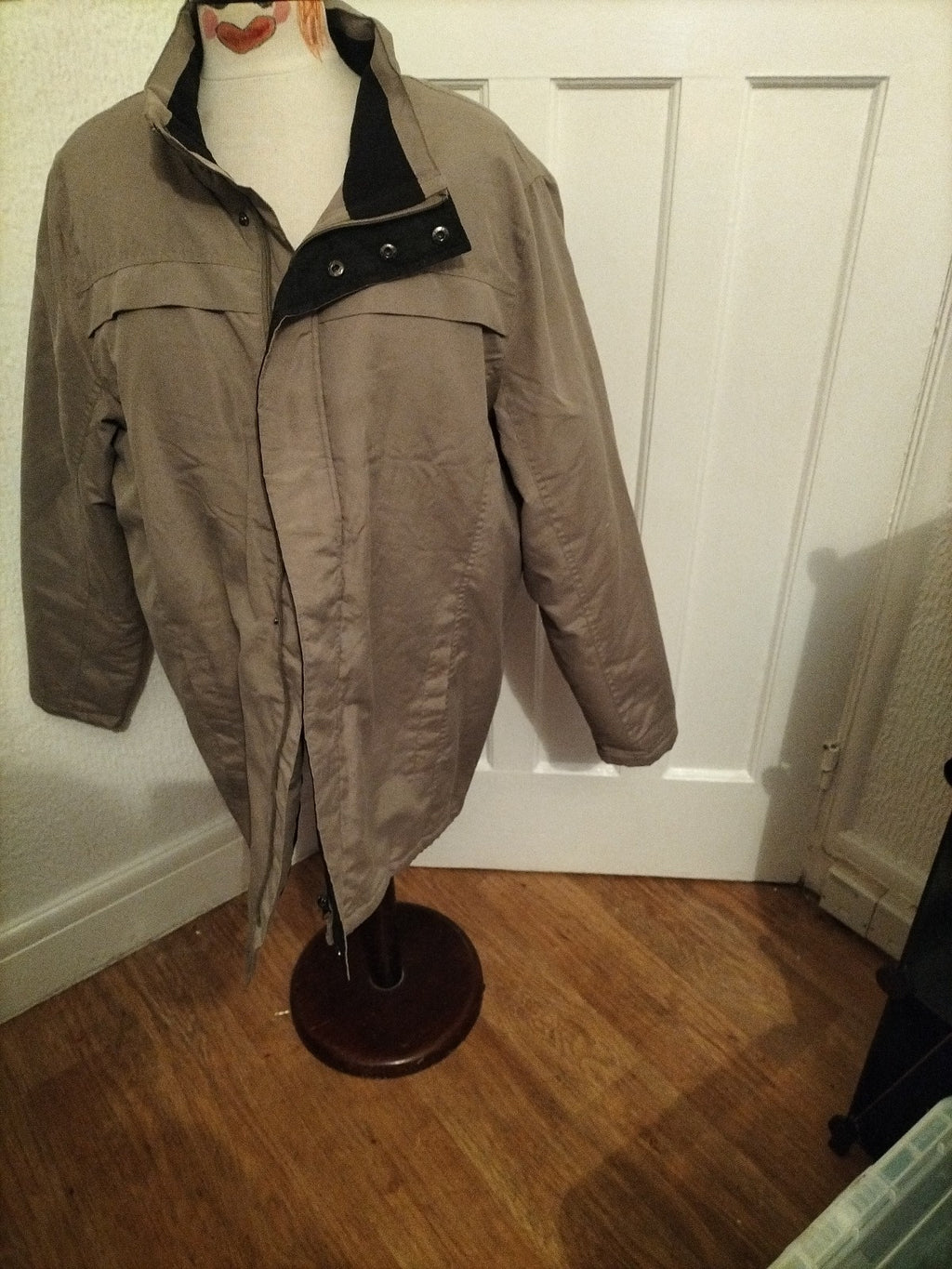 Mens Preimer Man Size Medium Pale Khaki Lined Coat