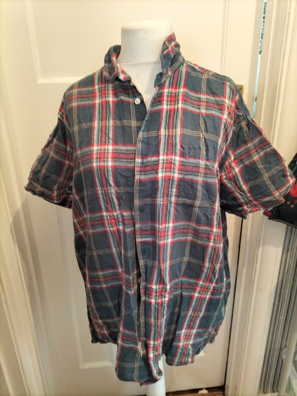 Tu Man Size XL Reg Fit Navy/Brown/Red Check Short Sleeved Shirt