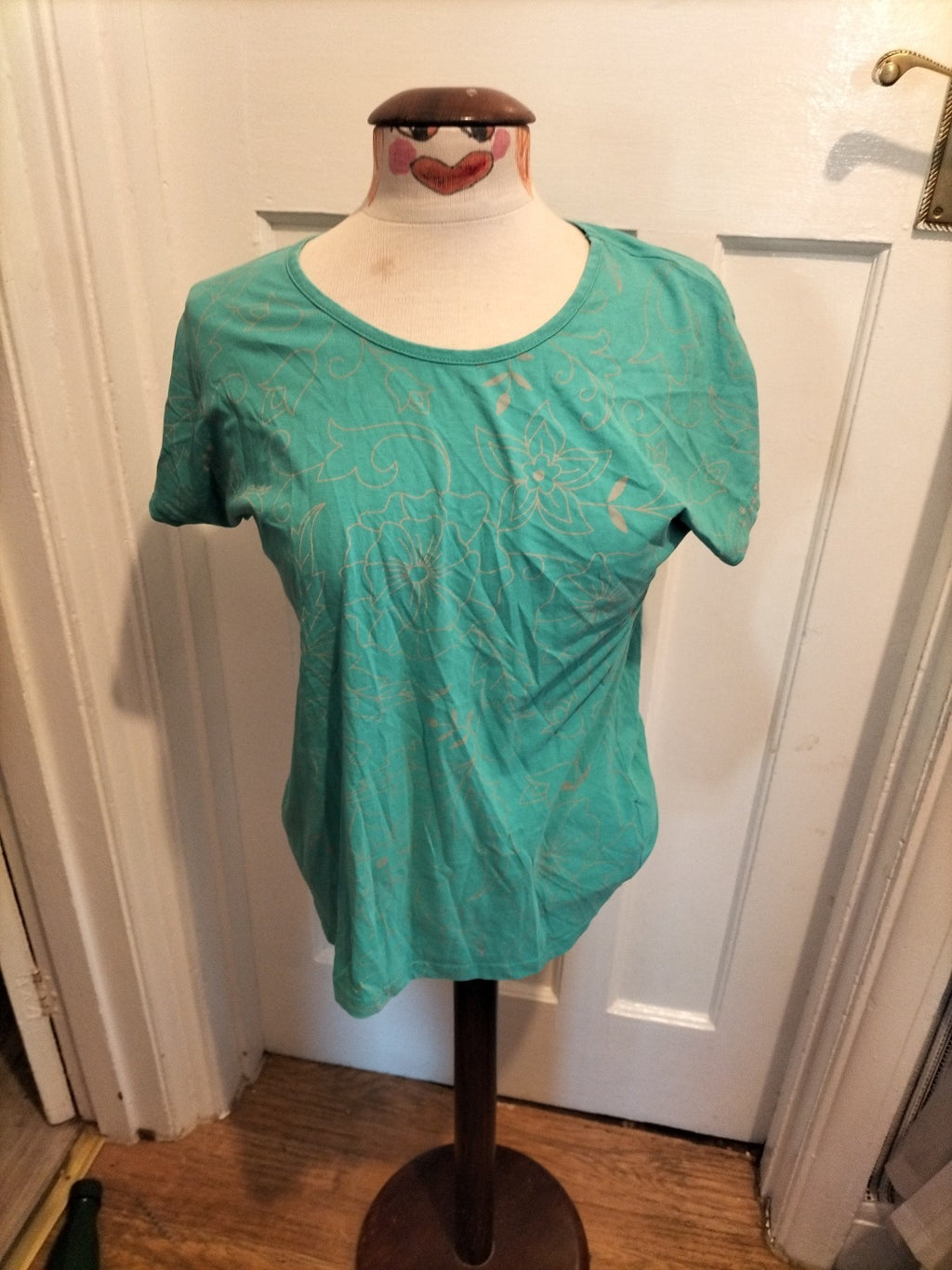 Ladies Size 12 Turquoise With Grey Floral Outline Tshirt