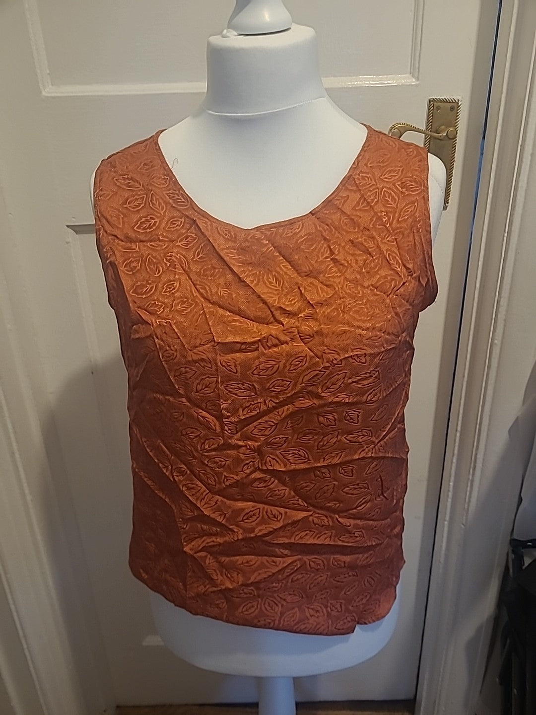 Ladies Art Of Silk Size Medium Salmon 100% Silk Sleeveless Top