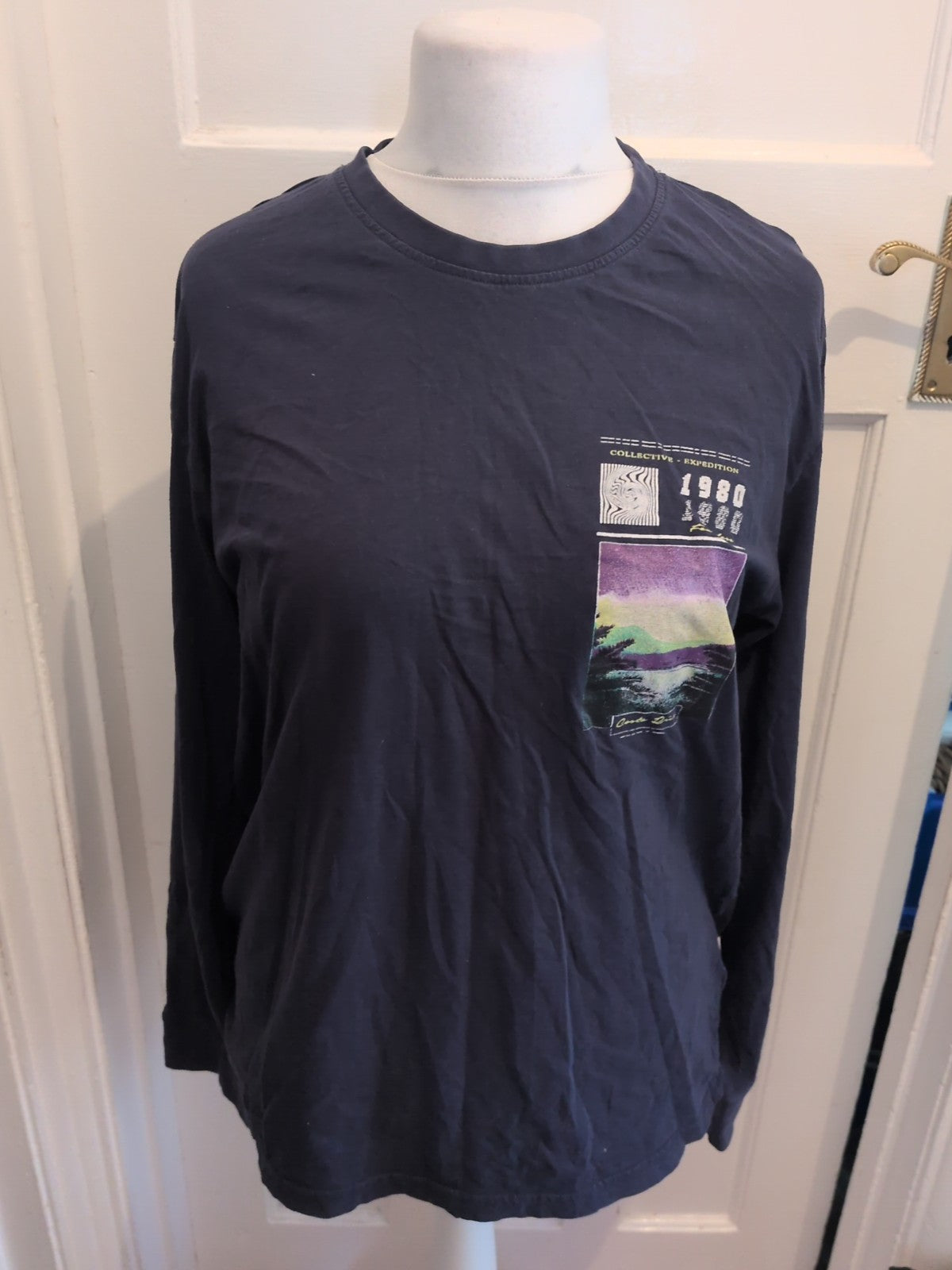 Urban Threads Medium Navy Long Sleeve Printed T-shirt
